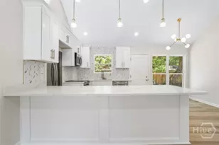 2020 Cowan Ave, Savannah, GA 31405 - Photo 9