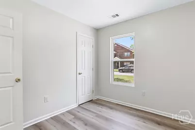 2020 Cowan Avenue, Savannah, GA 31405 - Photo 15