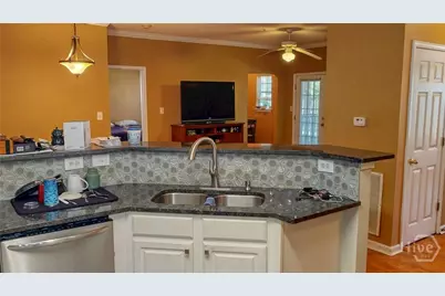 9102 Walden Park Drive, Savannah, GA 31410 - Photo 5