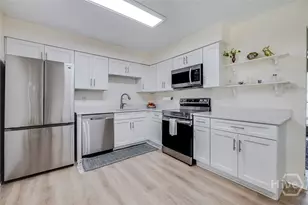 1348 Whitfield Park Dr, Savannah, GA - Photo 9