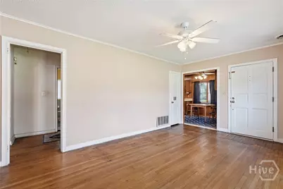 3324 Louis Street, Savannah, GA 31404 - Photo 7