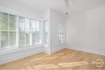 216 W 43rd Street, Savannah, GA 31401 - Photo 19
