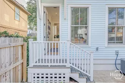 216 W 43rd Street, Savannah, GA 31401 - Photo 23