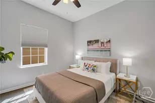 323 W 31st St, Savannah, GA 31401 - Photo 11