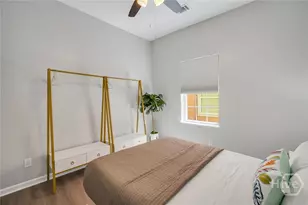 323 W 31st St, Savannah, GA 31401 - Photo 13
