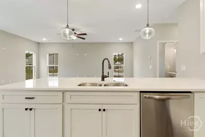 152 Hanover Place, Richmond Hill, GA 31324 - Photo 13