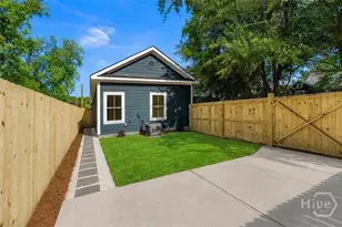 1410 Le Grand St, Savannah, GA 31401 - Photo 11