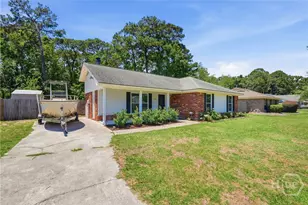 1329 Pine Ridge Dr, Savannah, GA 31406 - Photo 3