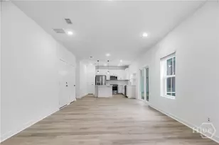 293 Kingswood Cir, Savannah, GA 31302 - Photo 9