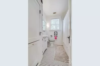226 E 53rd Street, Savannah, GA 31405 - Photo 33
