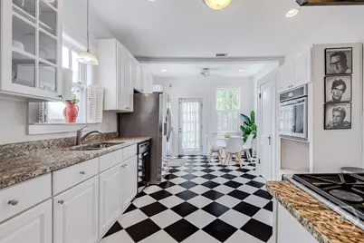 226 E 53rd Street, Savannah, GA 31405 - Photo 15