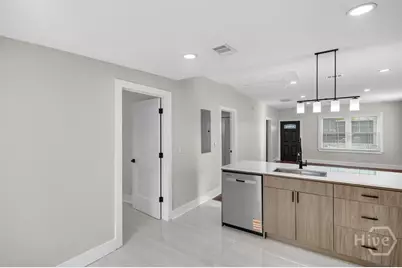 1011 Richards Street, Savannah, GA 31415 - Photo 9