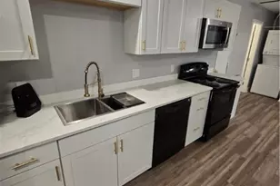 26 Chatham St, Savannah, GA 31406 - Photo 5