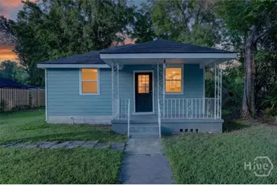 1329 E 33rd Street, Savannah, GA 31404 - Photo 1