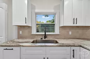 1329 E 33rd St, Savannah, GA 31404 - Photo 13