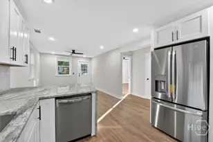 1329 E 33rd St, Savannah, GA 31404 - Photo 11