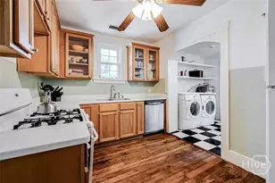 722 E 40th St, Savannah, GA 31401 - Photo 11