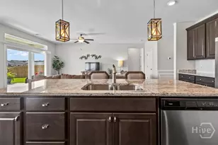 175 Greyfield Cir, Savannah, GA 31407 - Photo 17
