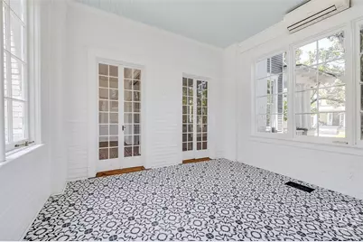 525 Maupas Avenue, Savannah, GA 31401 - Photo 27