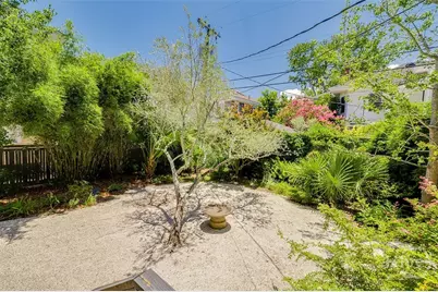 525 Maupas Avenue, Savannah, GA 31401 - Photo 47