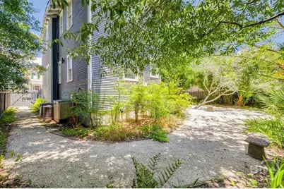 525 Maupas Avenue, Savannah, GA 31401 - Photo 51