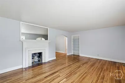 220 Columbus Drive, Savannah, GA 31405 - Photo 5