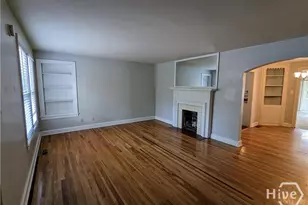 220 Columbus Dr, Savannah, GA 31405 - Photo 3