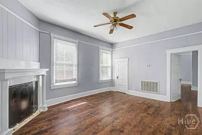 709 E 35th Street, Savannah, GA 31401 - Photo 15