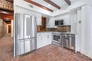 419 E Charlton St, Savannah, GA 31401 - Photo 17
