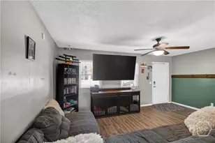 204 Honey Ln Cir, Hinesville, GA 31313 - Photo 5