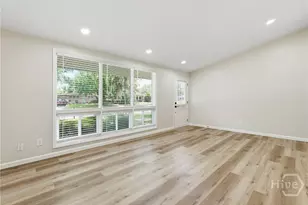 318 Briarcliff Cir, Savannah, GA 31419 - Photo 3