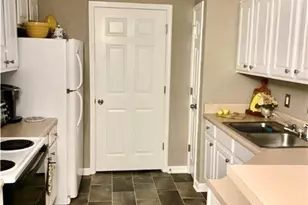 4305 Walden Park Dr, Savannah, GA 31410 - Photo 9