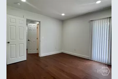 16 Ventura Boulevard, Savannah, GA 31419 - Photo 9