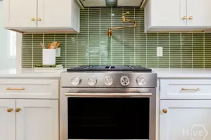 807 E 36th St, Savannah, GA 31401 - Photo 23