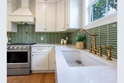 807 E 36th Street, Savannah, GA 31401 - Photo 25