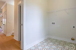 807 E 36th St, Savannah, GA 31401 - Photo 21