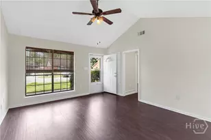 132 Hunt Club Ct, Savannah, GA 31406 - Photo 5