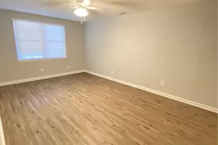 2137 Bolling St, Savannah, GA 31404 - Photo 3