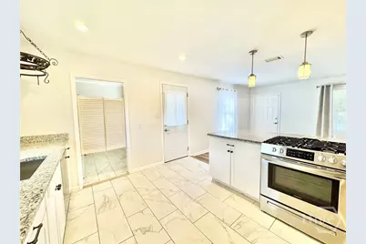 1714 E 60th Street, Savannah, GA 31404 - Photo 7