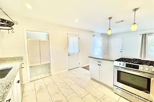 1714 E 60th St, Savannah, GA 31404 - Photo 7