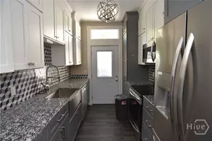 1407 Habersham St, Savannah, GA 31401 - Photo 5