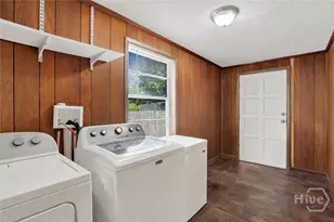 2218 Hanson St, Savannah, GA 31404 - Photo 13