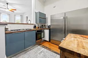 120 W 37th St, Savannah, GA 31401 - Photo 17