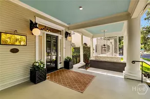 107 E 35th St, Savannah, GA 31401 - Photo 9