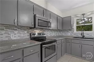 632 Varnedoe St, Hinesville, GA 31313 - Photo 5