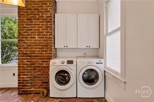 107 E 35th St, Savannah, GA 31401 - Photo 33