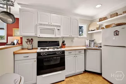107 E 35th Street, Savannah, GA 31401 - Photo 47