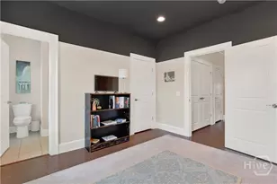 437 Port St, Savannah, GA 31401 - Photo 25