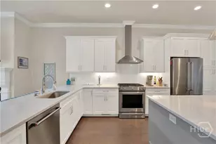 437 Port St, Savannah, GA 31401 - Photo 19