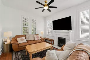 613 E 37th St, Savannah, GA 31401 - Photo 13